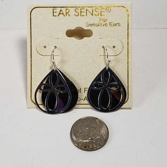 Polished Gold Tone Plate, Silver tone Filigree design Teardrop Earrings - Women - Picture 4 of 9